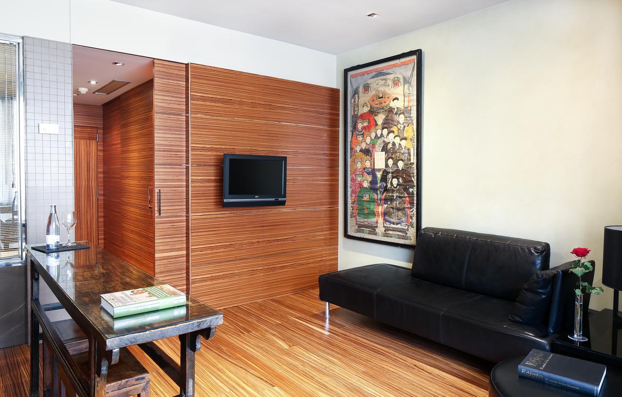 Hotel Gran Derby Suites, A Small Luxury Hotel Of The World Барселона Экстерьер фото
